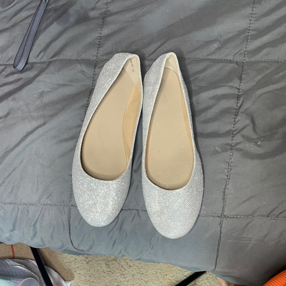 Silver flats